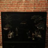 Wardrobe with Asian style patterns