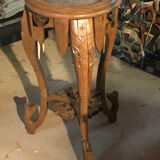 Guéridon sculpté à tête d éléphants