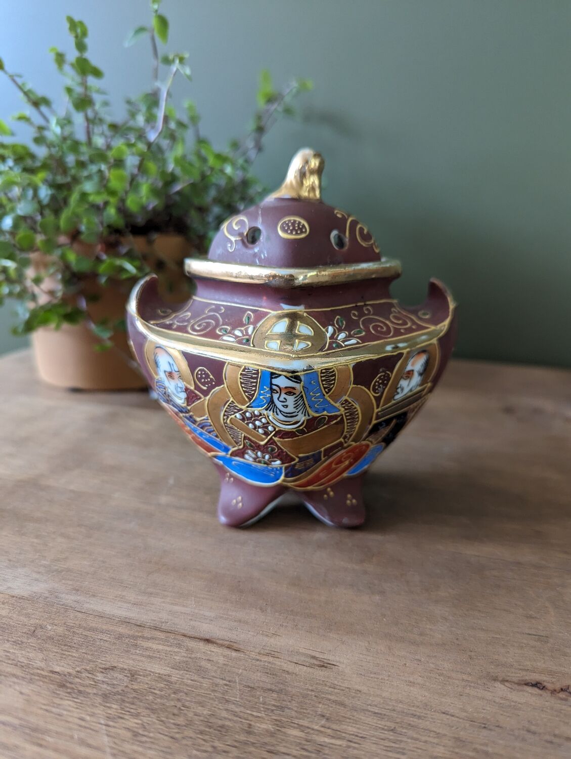 Vintage incense burner Satsuma
