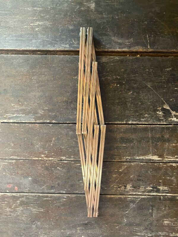 Dessous de plat ancien jacques adnet extensible métal argenté 1950 vin