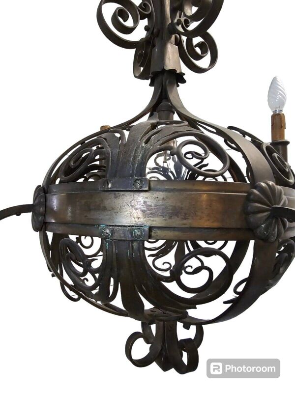 lustre en fer forgé