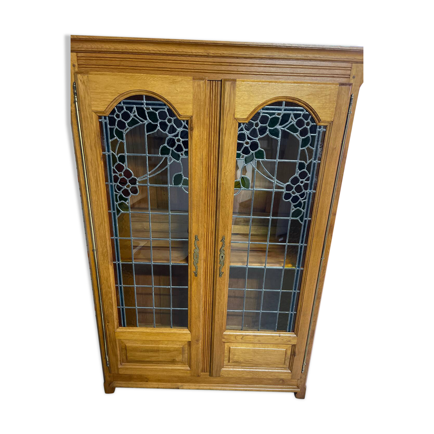 Display cabinet / showcase in solid oak
