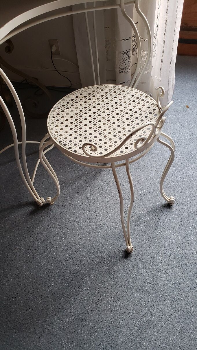 Wrought iron hairdresser Atelier Hugonet