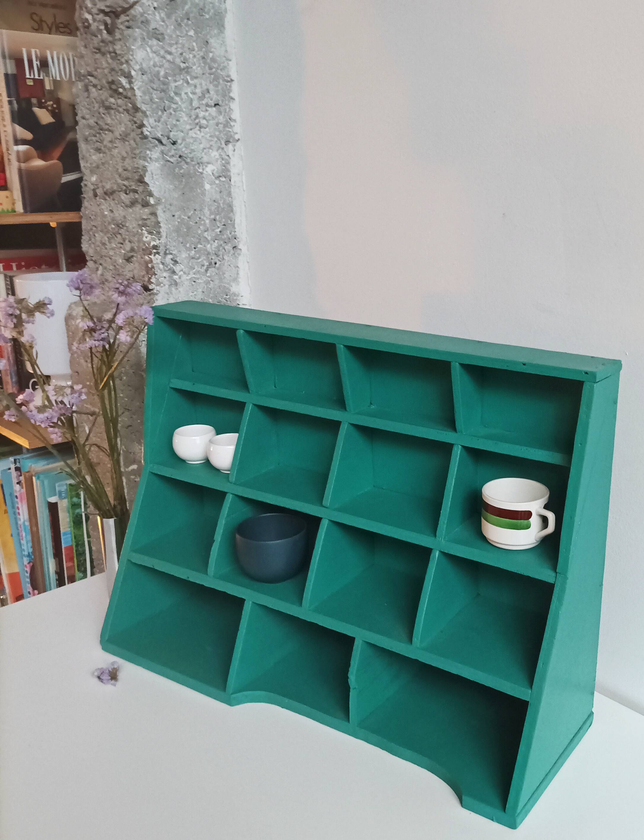 Small workshop cabinet with lockers