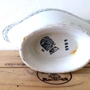 Gravy boat earthenware of Saint Amand iron earth