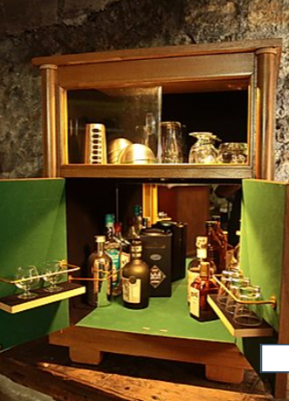 Bar of the 40
