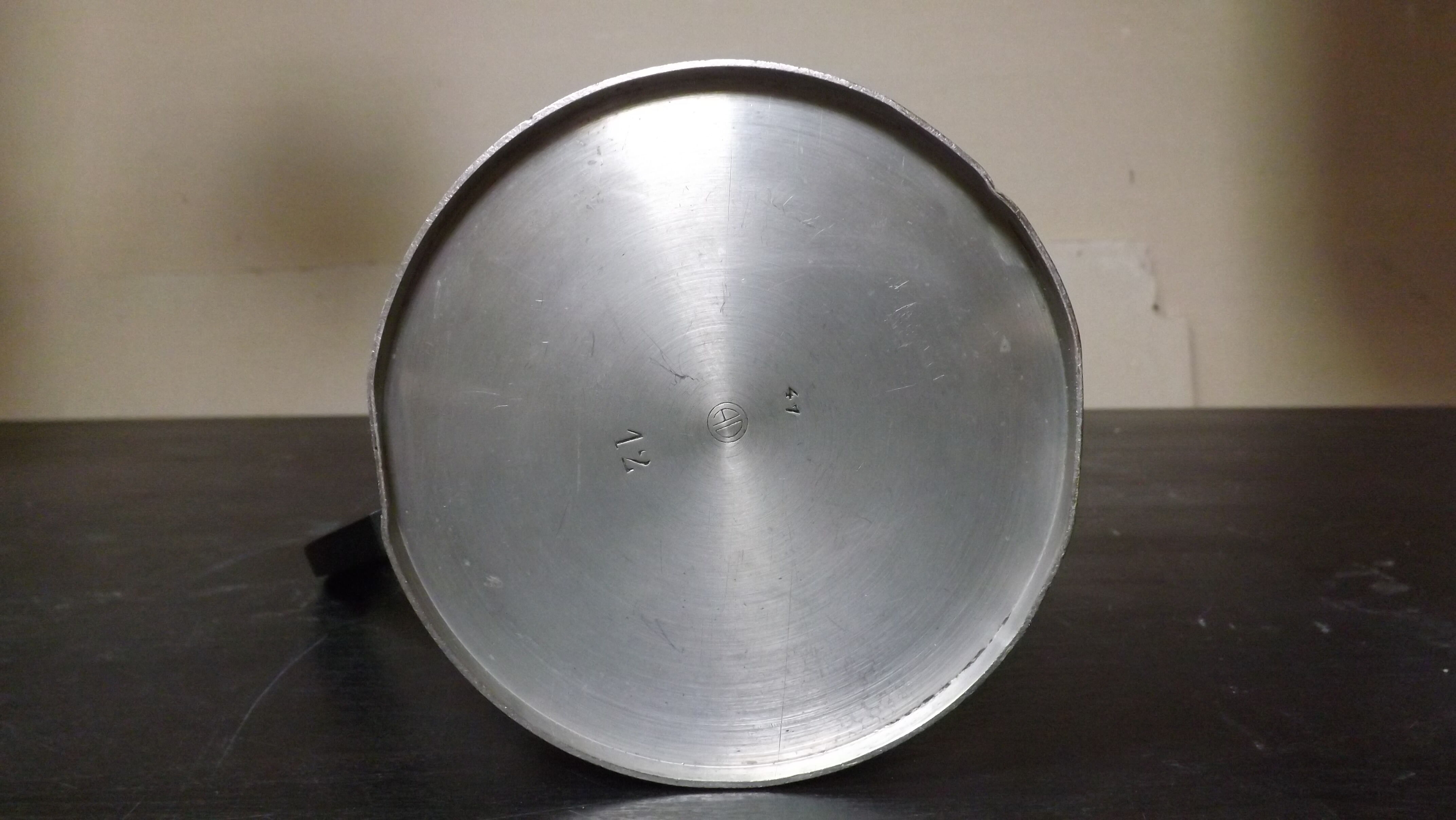 Metal pouring coffee maker