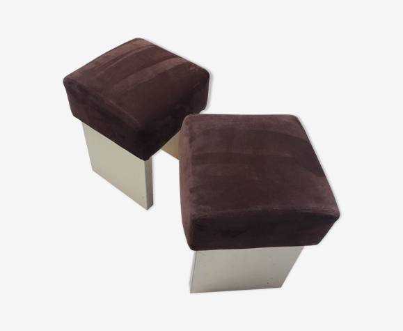Pair of square seats made of chocolate velvet calf