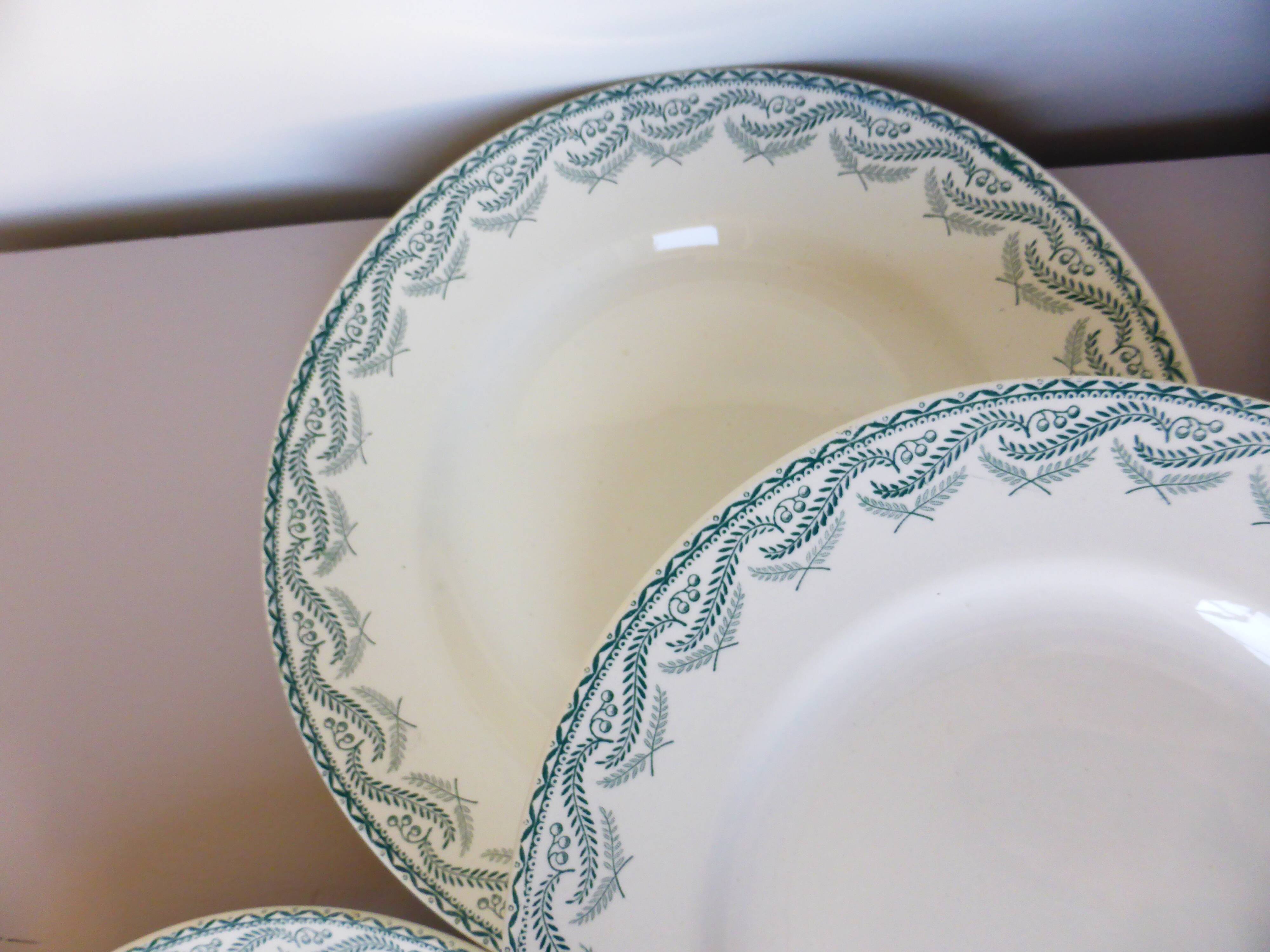 5 flat plates in ironstone from St Amand model Réjane 210726