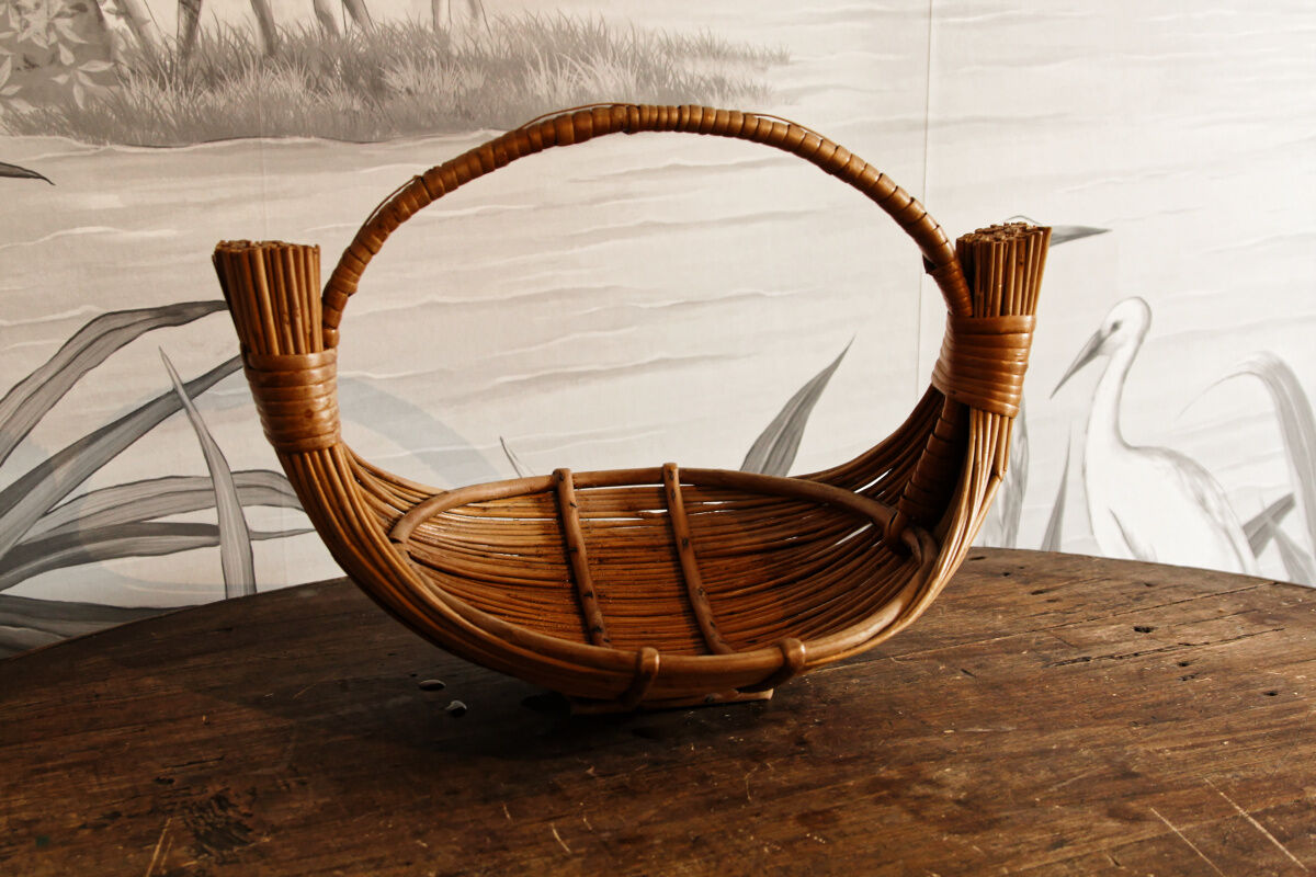 Rattan fruit basket