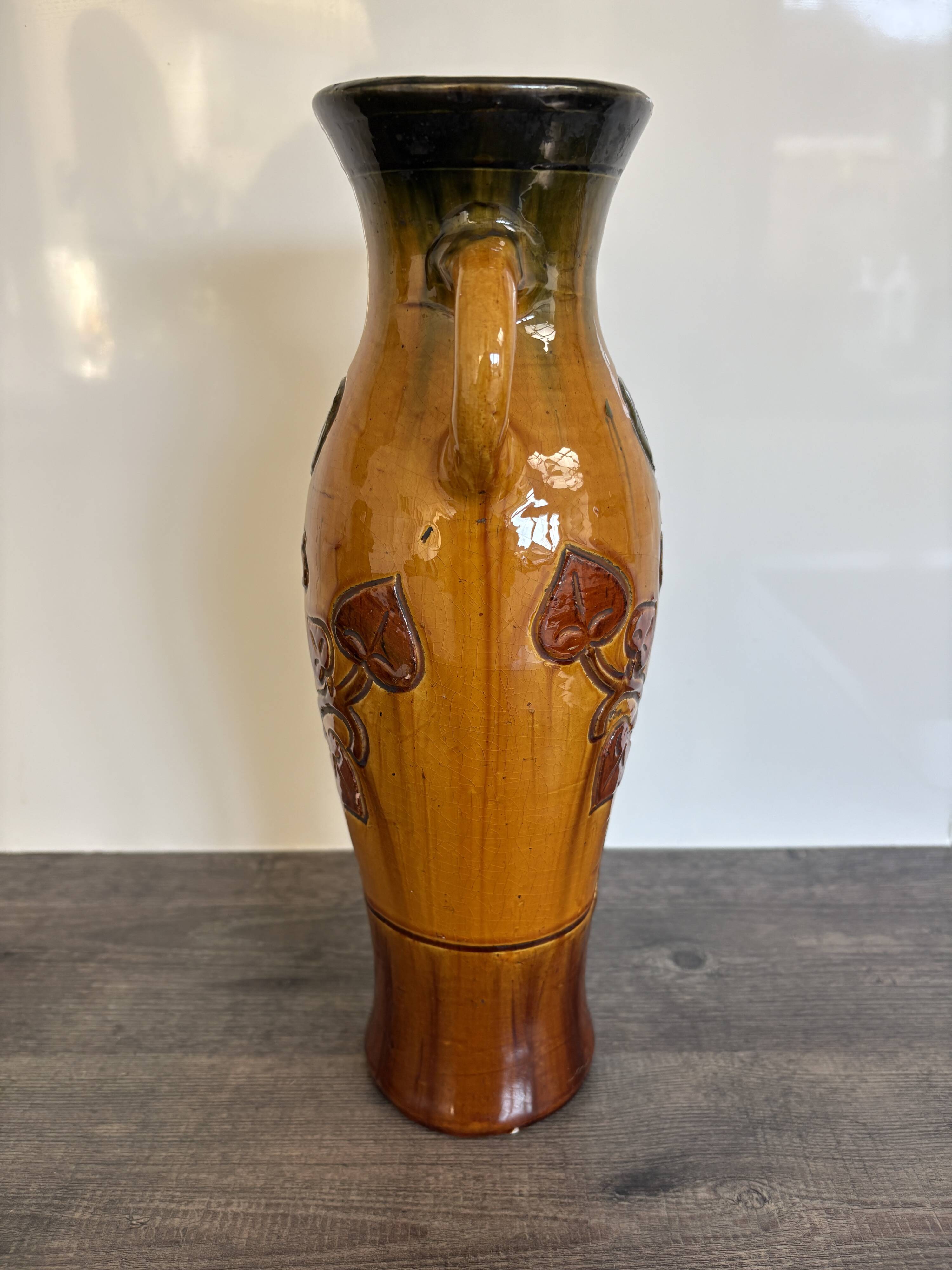Art Nouveau vase in Flemish pottery