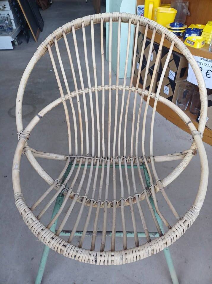Vintage wicker armchair 1950/70