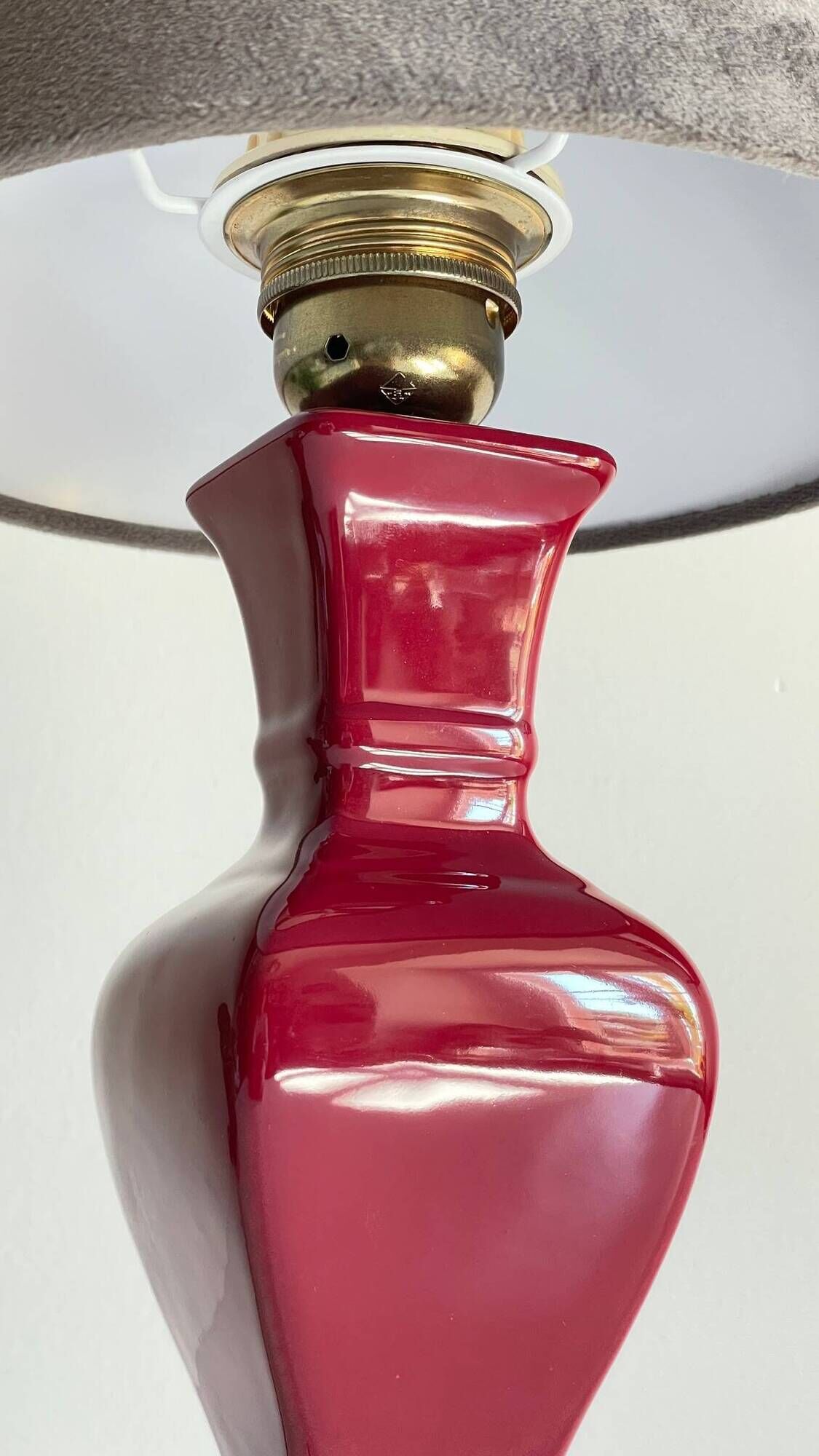 VINTAGE Chic Ceramic and Velvet LAMP