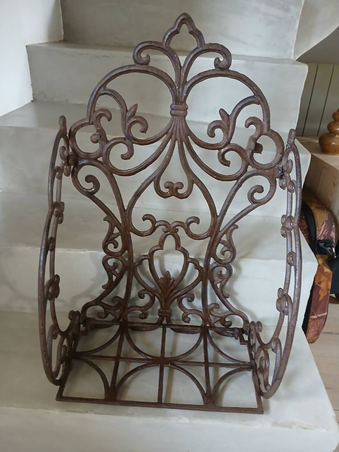 Étagère murale en fonte