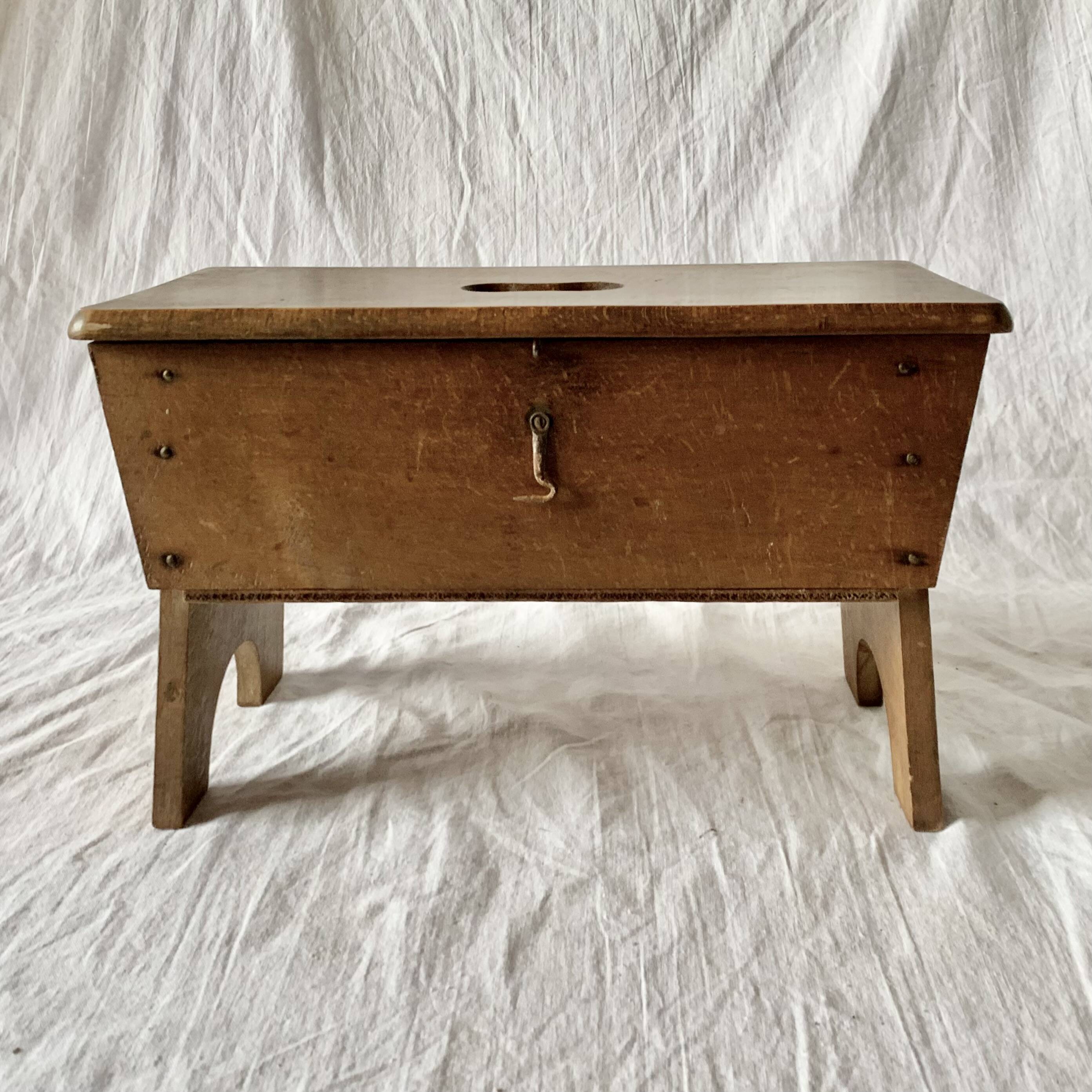 Rustic solid wood footrest