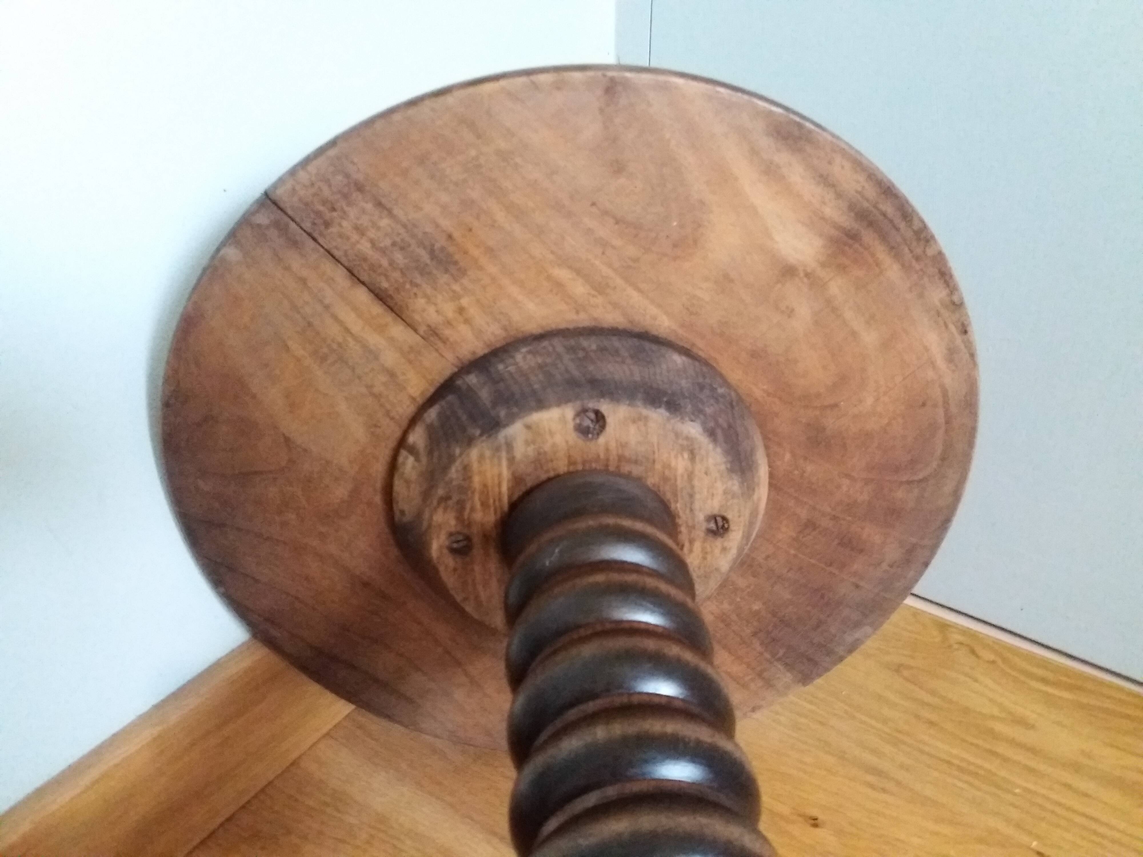 Art Deco ringed turned wood harness