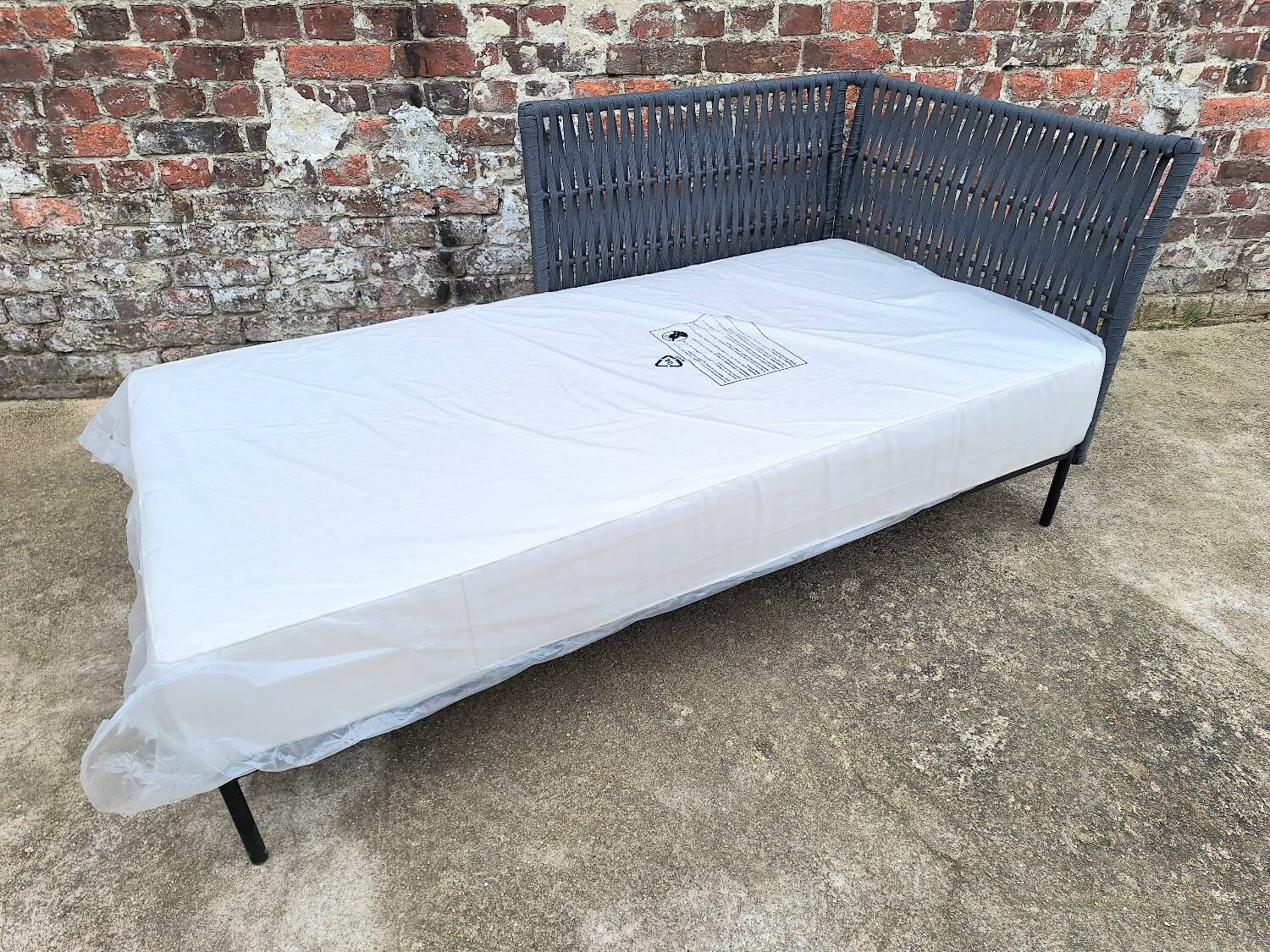 Leandra reversible daybed white AM.PM, garden furniture
