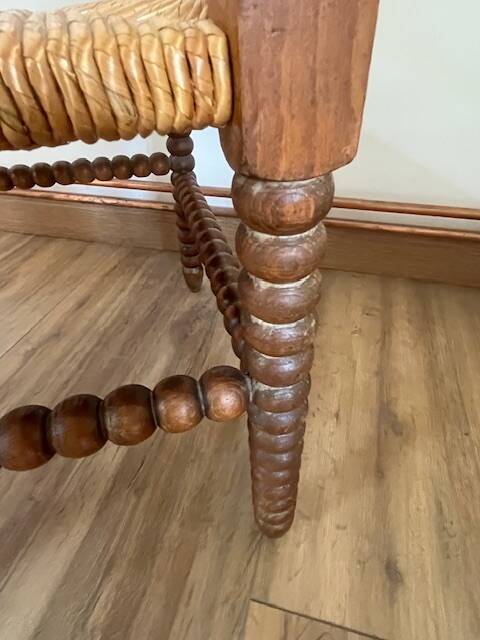 Turned wood corner chair