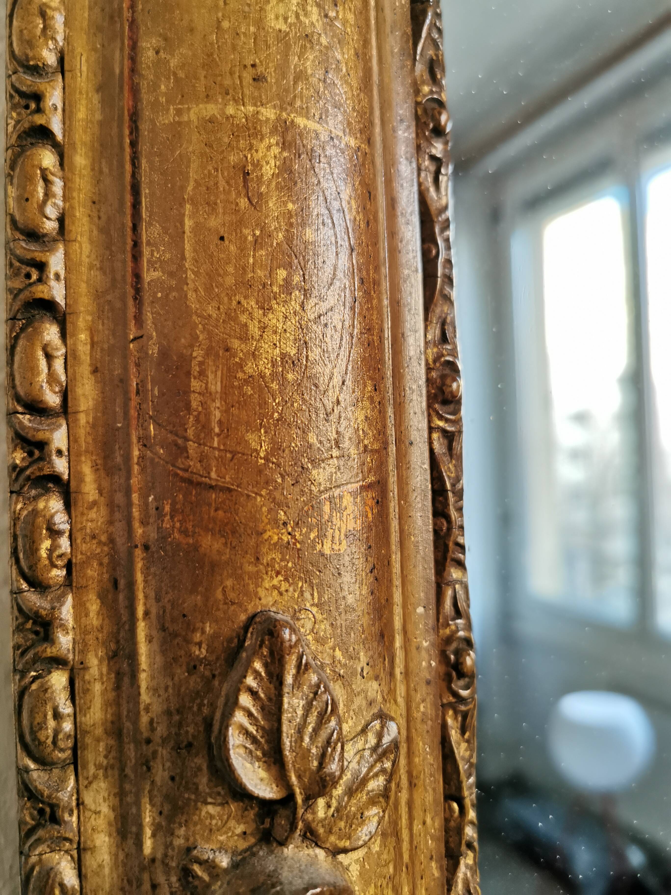 Miroir classique doré