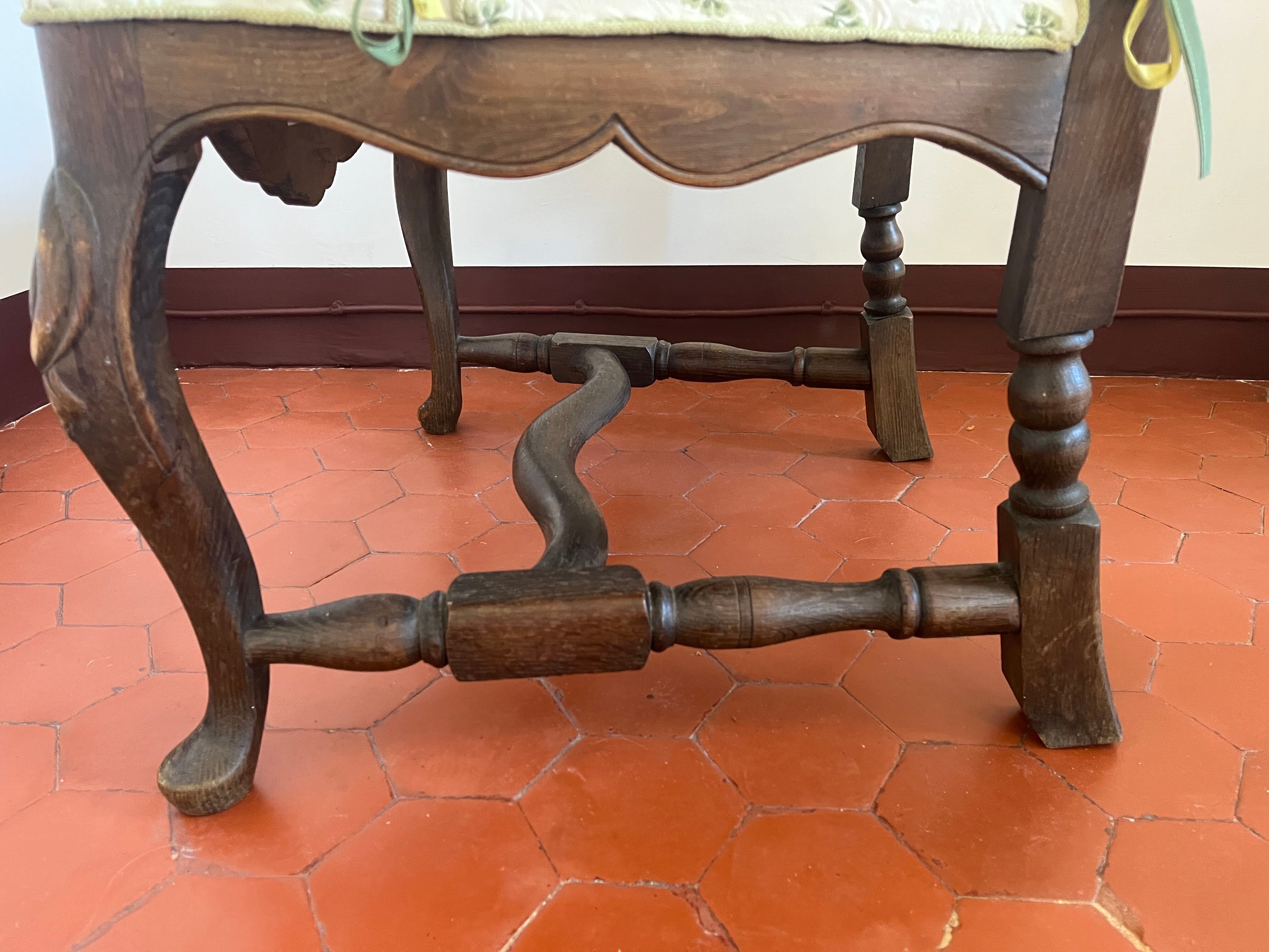 Paire de fauteuils style anglais Chippendale