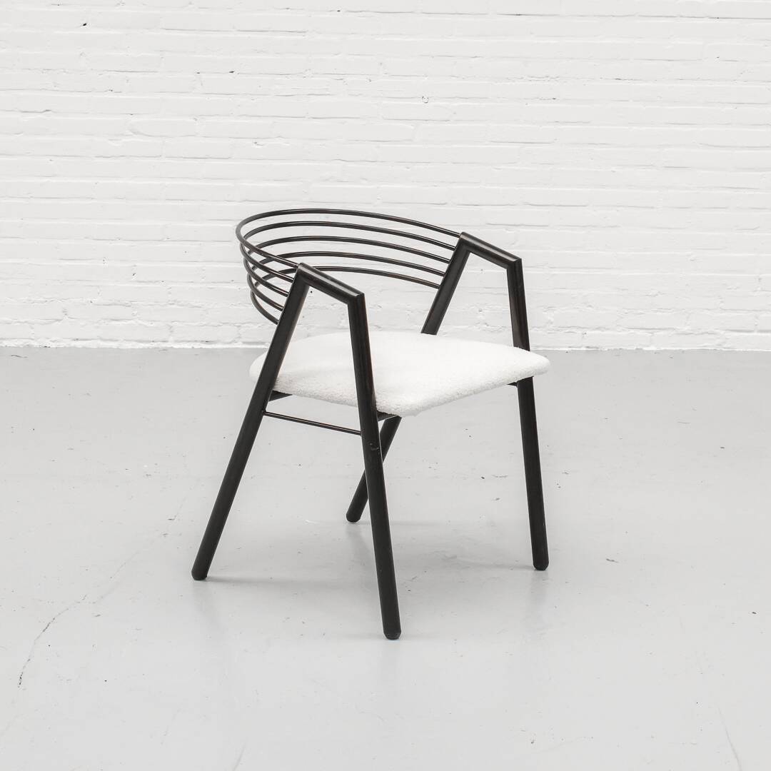 Ensemble de chaises de salle à manger postmodernes des années 1980
