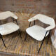 Paire de fauteuils Lucien et Robin Day modèle 675