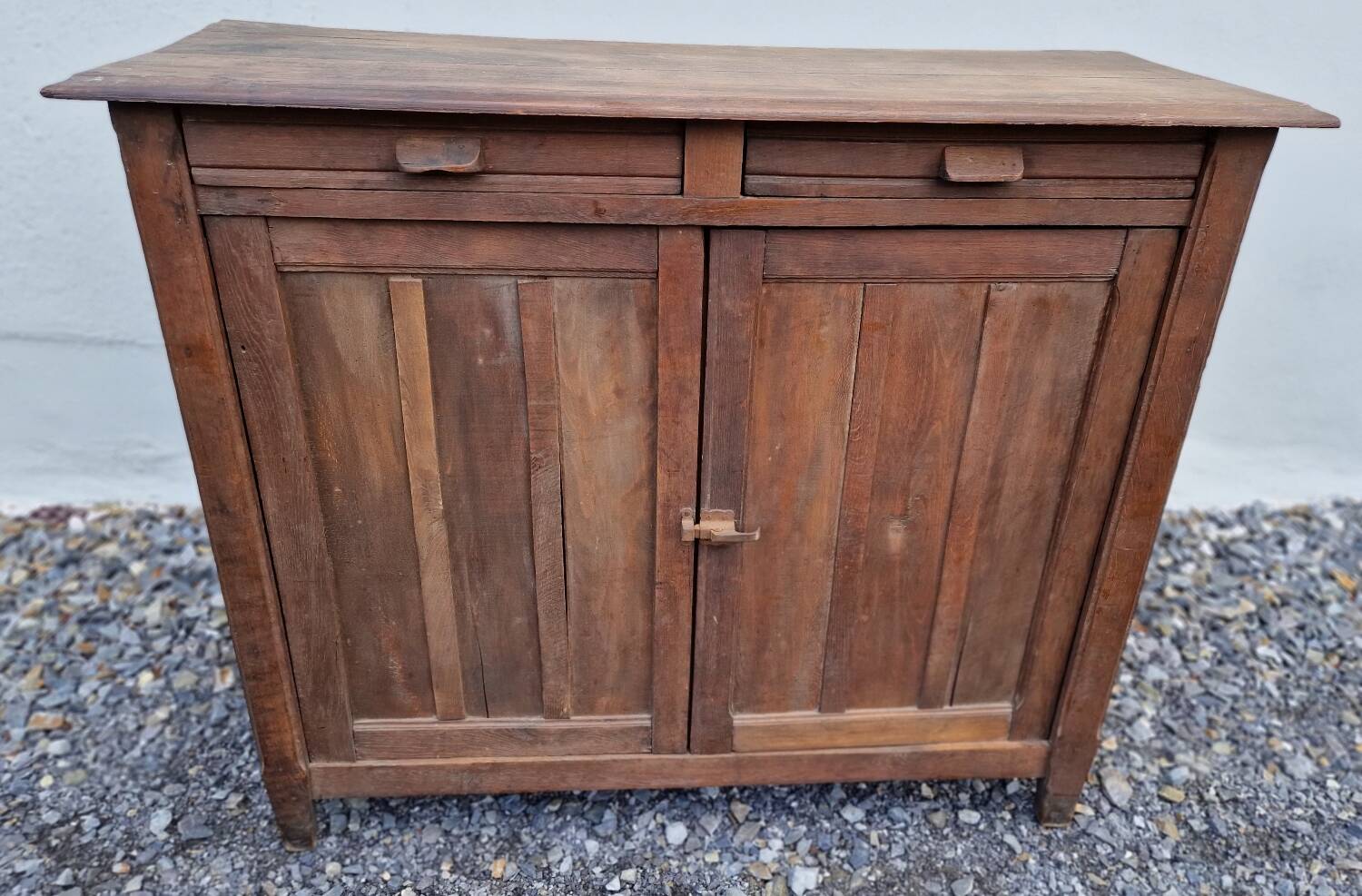 Buffet parisien ancien à 2 portes et 2 tiroirs