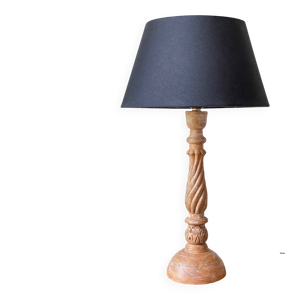 lampe bois sculpté