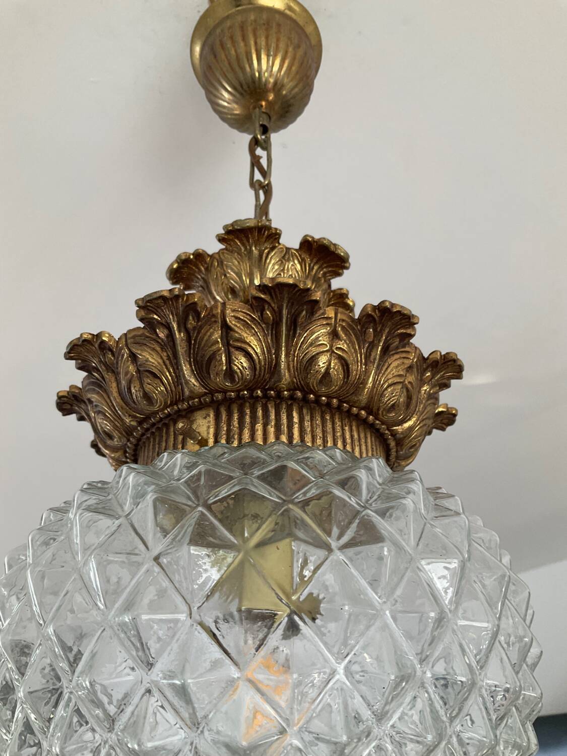 Vintage Pineapple pendant light in molded glass and gold metal
