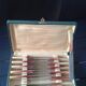 Box 12 knives