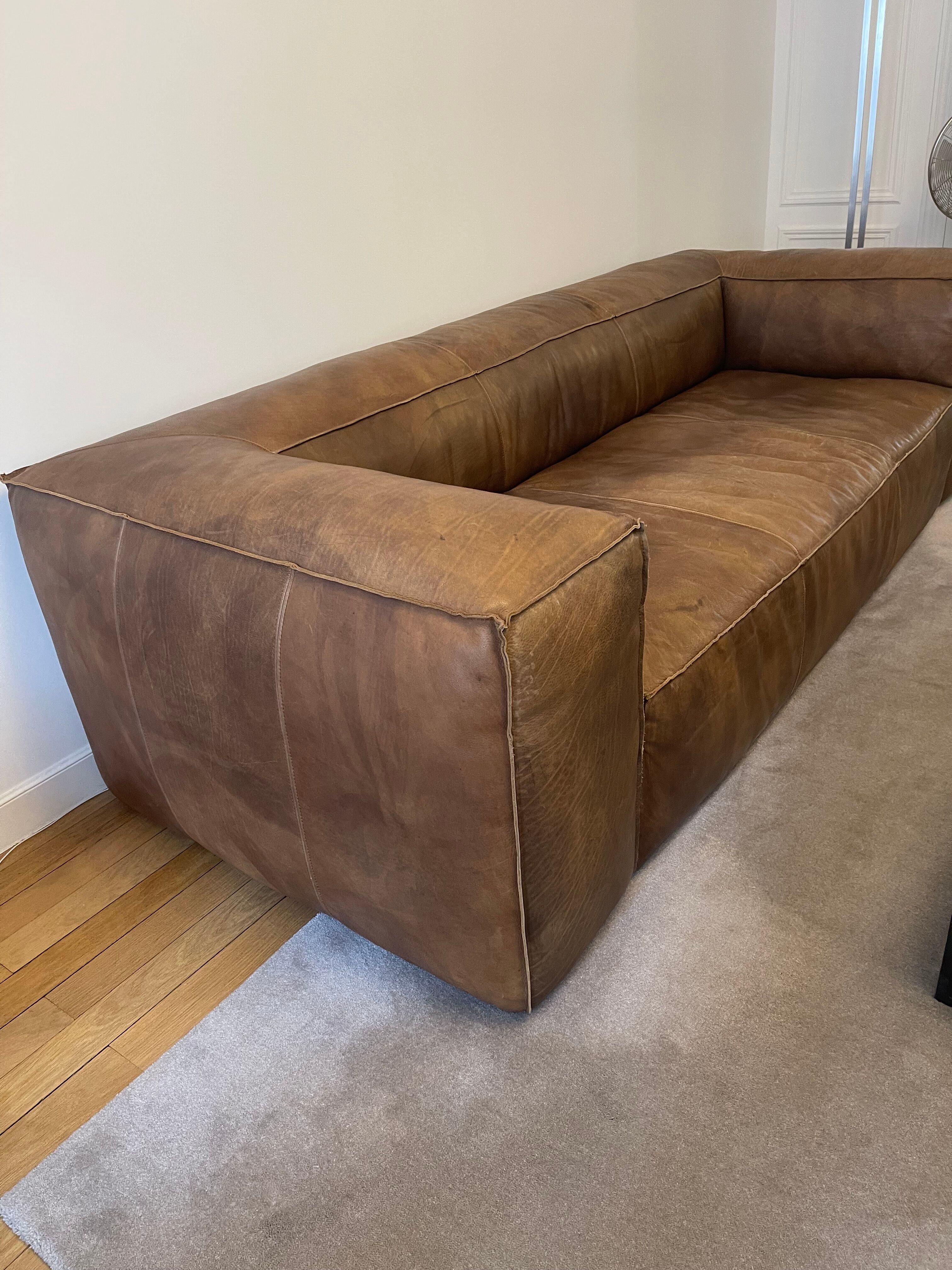 Scruffy 3-seater leather sofa, the Red Cedar