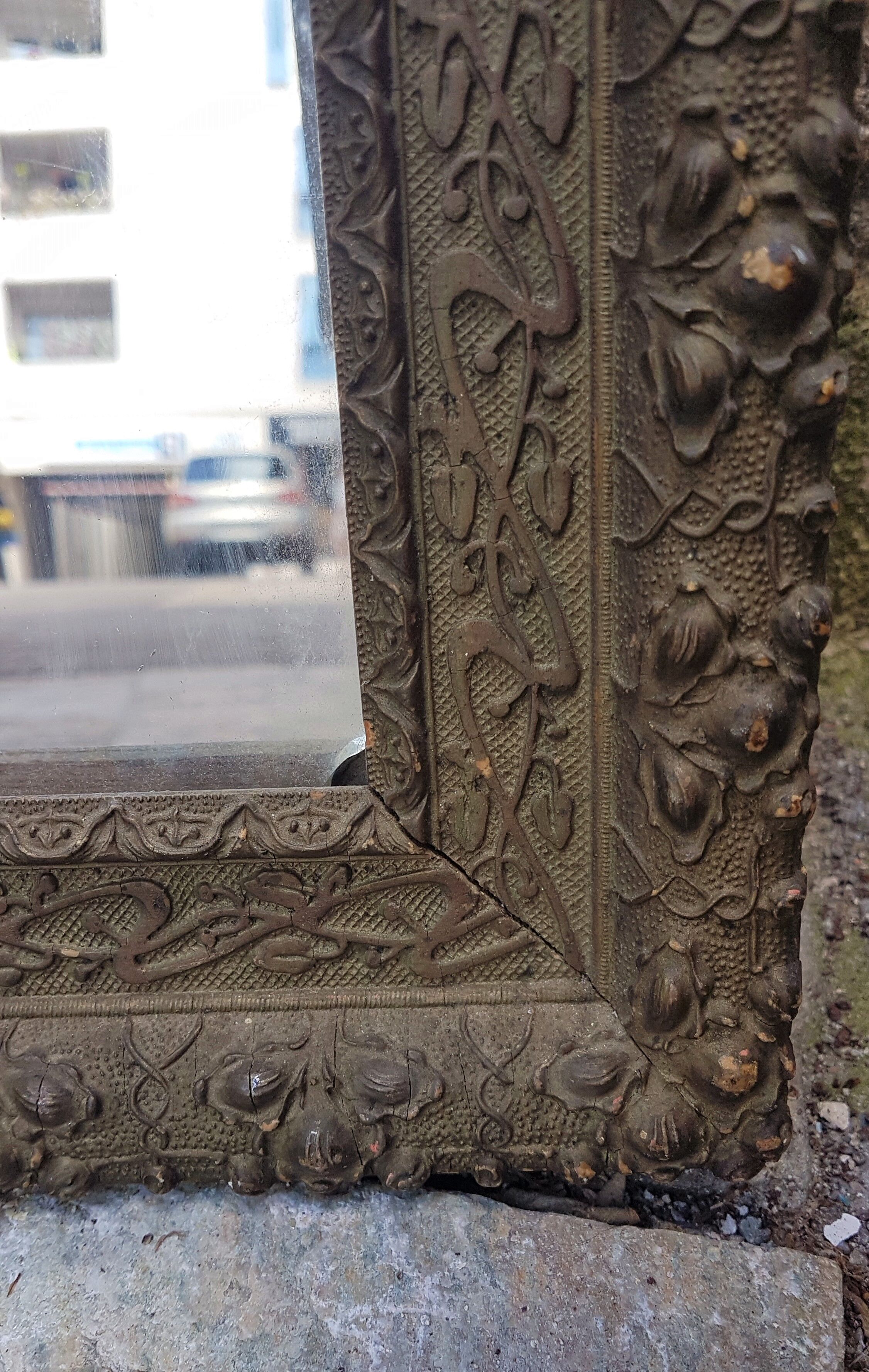 Napoleon III mirror in carved wood