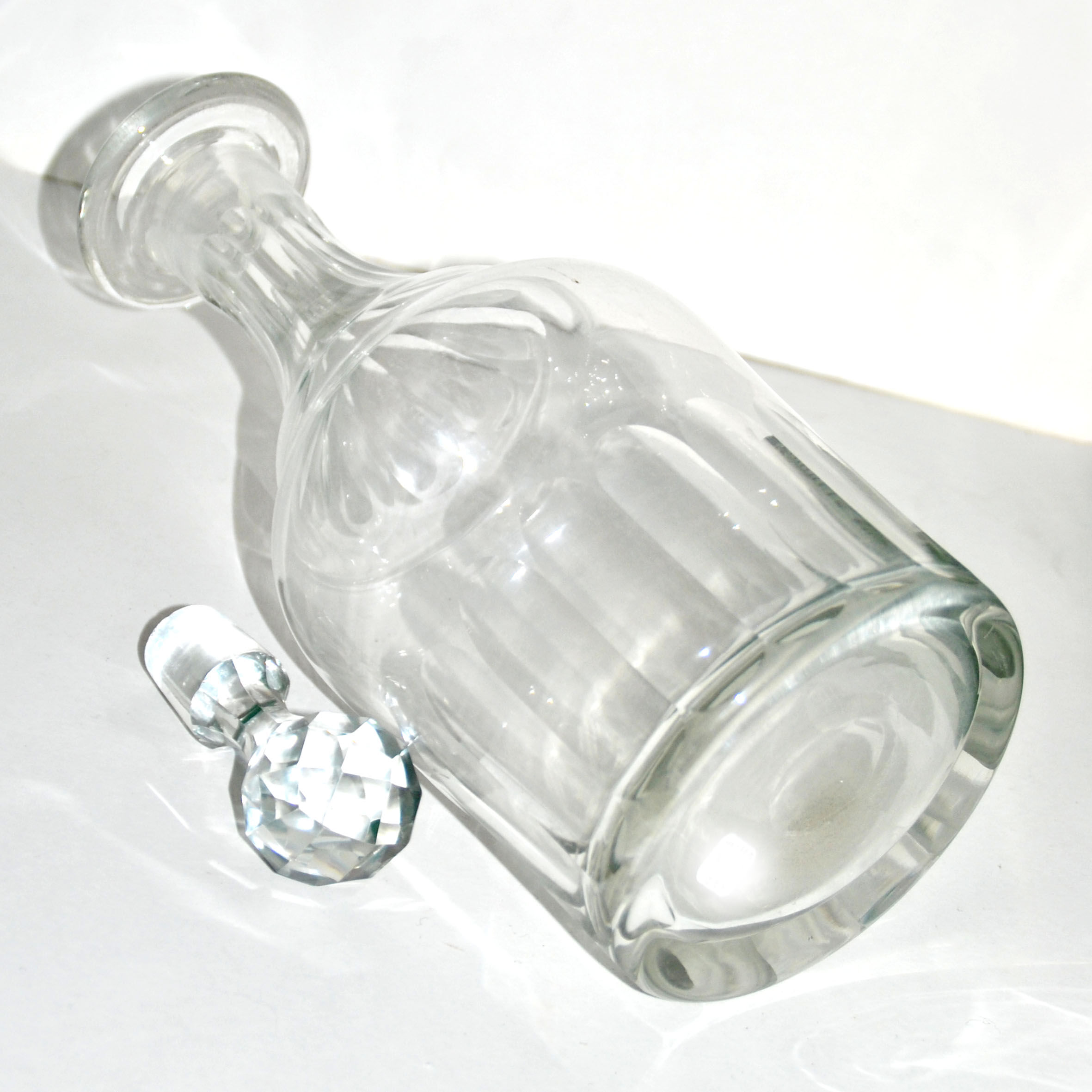 Old-time bistrot crystal carafe cut with flat ribs 1900