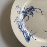 Gien Iris 19th-19th-seeded flower and dragonfly dish