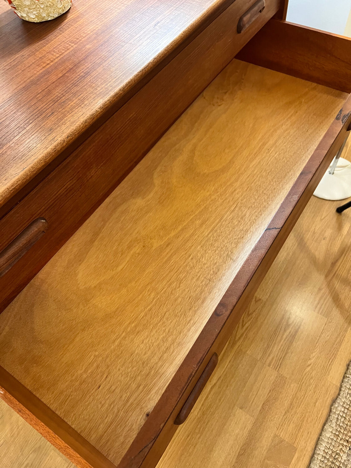 Teak chest of drawers