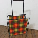 Scandinavian magazine holder