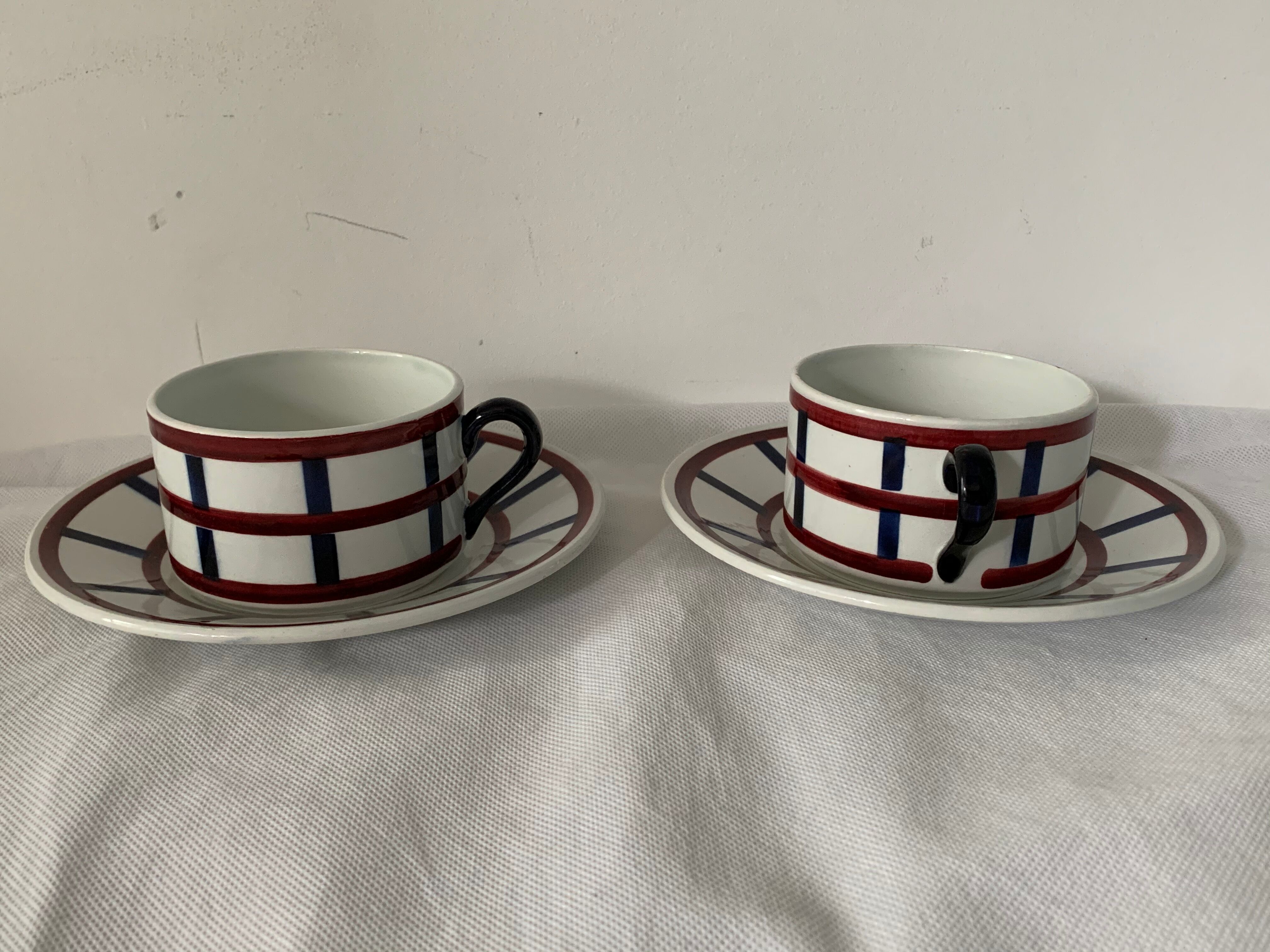 Pair of porcelain cups and cups Béarn HBCM Montereau