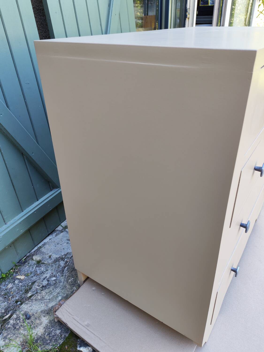 Commode vintage rénovée
