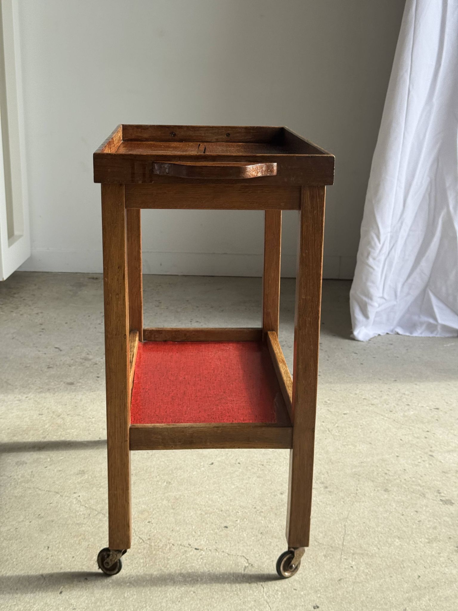 Wooden rolling trolley with removable top H66 75x35