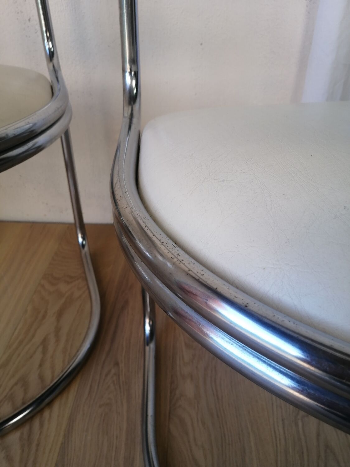 Pair of vintage cantilever chairs Zougoise Victoria, Switzerland.