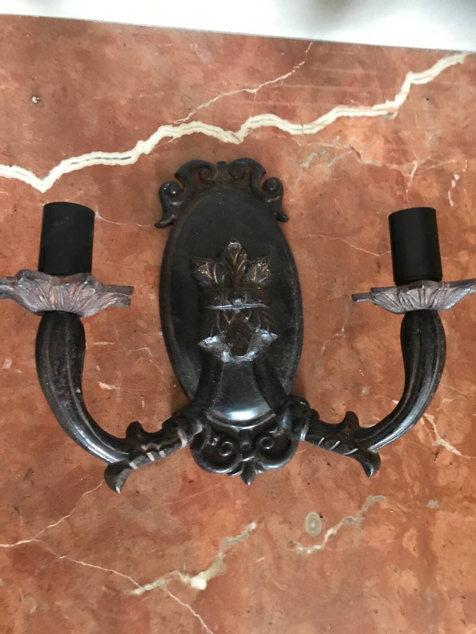 Very pretty pair of neoclassical wall lights