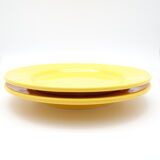 Set of 2 yellow ceramic plates