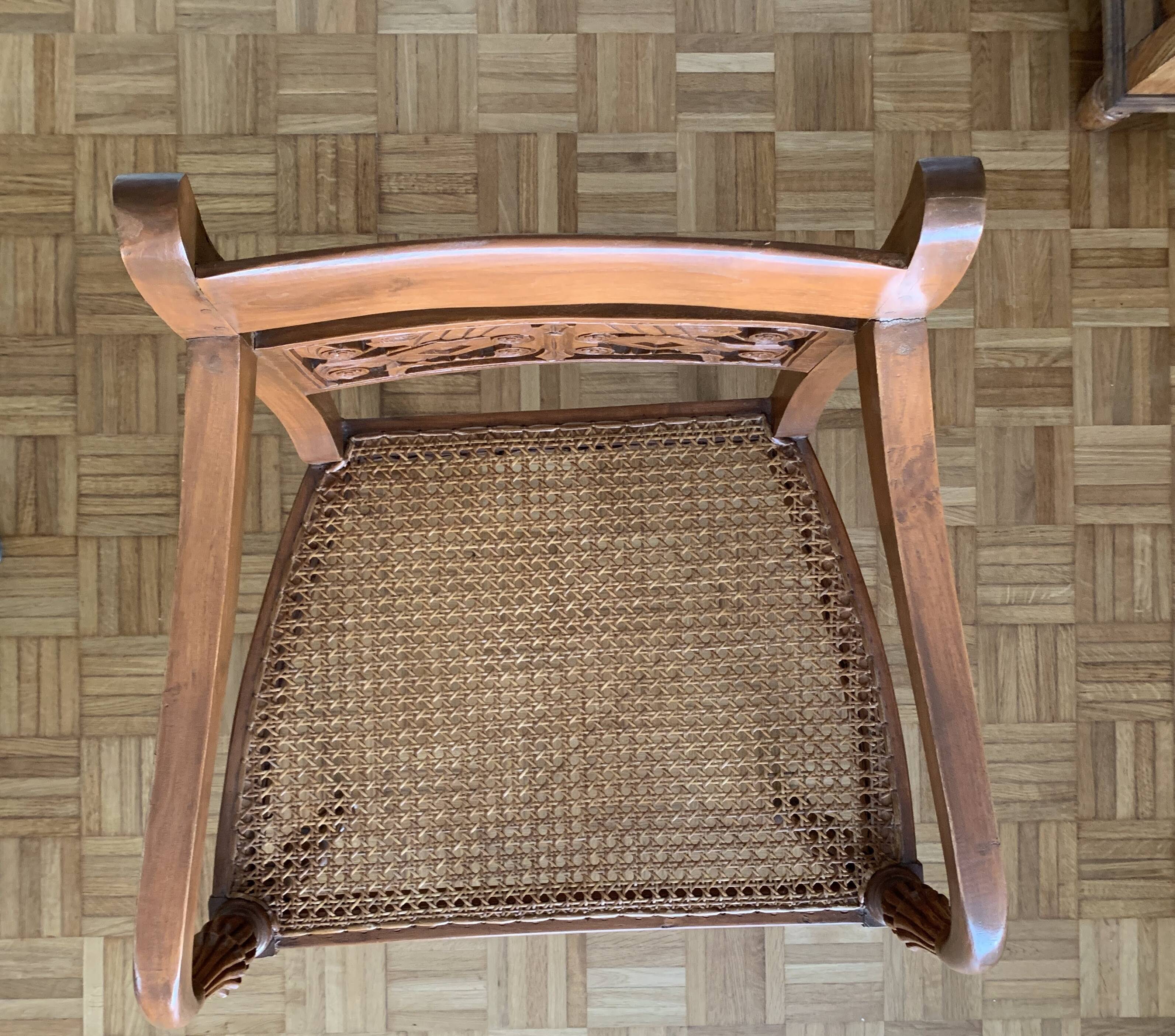 Fauteuil bois et cannage