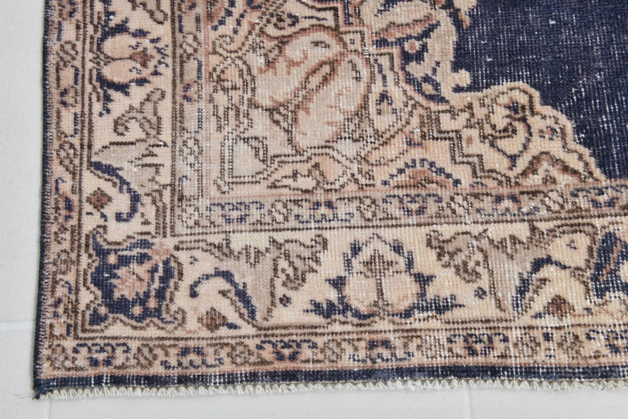 4x7 Beige & Blue Wool Vintage Rug, Handwoven Persian Rug, 116x198Cm