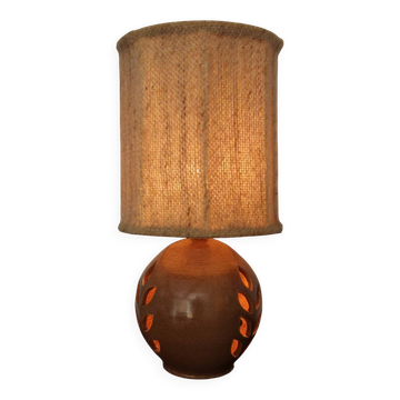 Lattice stoneware lamp