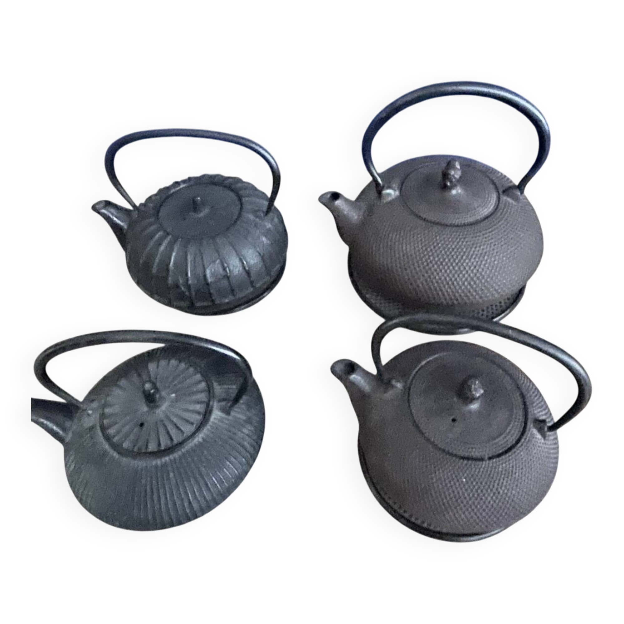 Set of 4 Japanese teapots