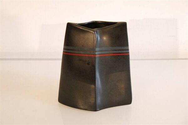 Vase en porcelaine de Virebent 1970