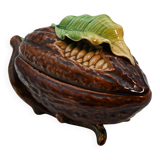 Ceramic cocoa pod