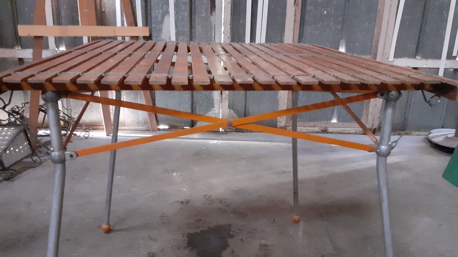 Camping folding table