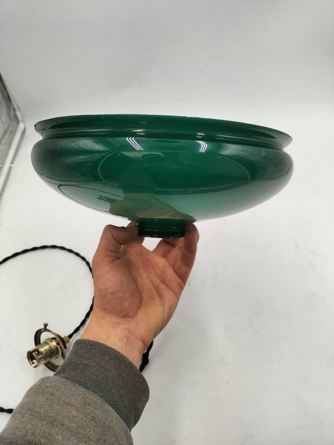 Green opaline suspension